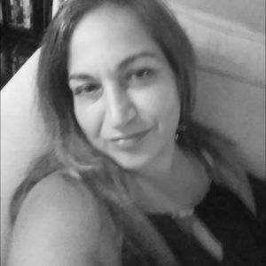 Meet your Posher, Lia